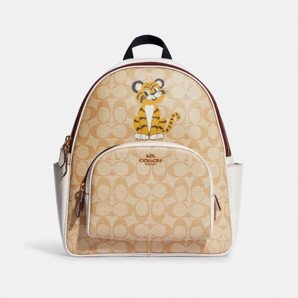 New COACH Backpack In Signature Canvas With Tiger main image 12